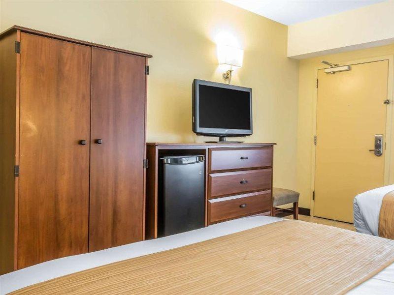 Quality Inn Flamingo Atlantic Stadt Exterior foto